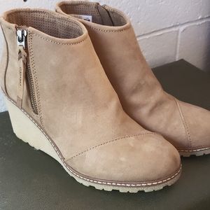Toms Wedge Leather-Like Bootie